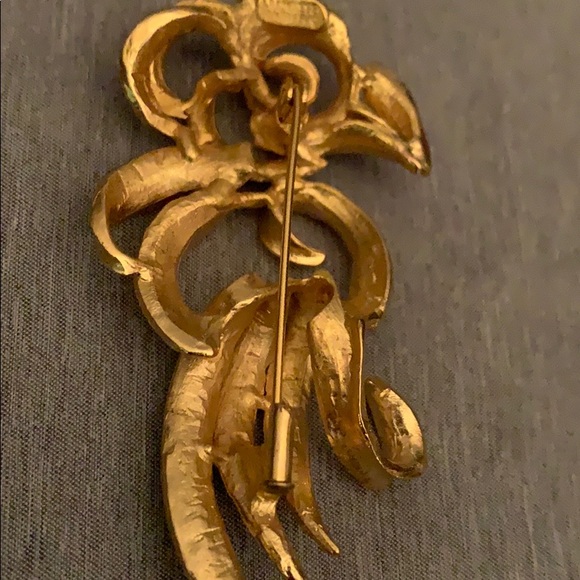 ORENA PARIS VINTAGE GOLD TONE BROOCH PIN - Picture 6 of 9